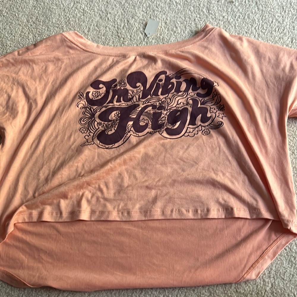 Earthbound “I’m Vibing High” Crop Top